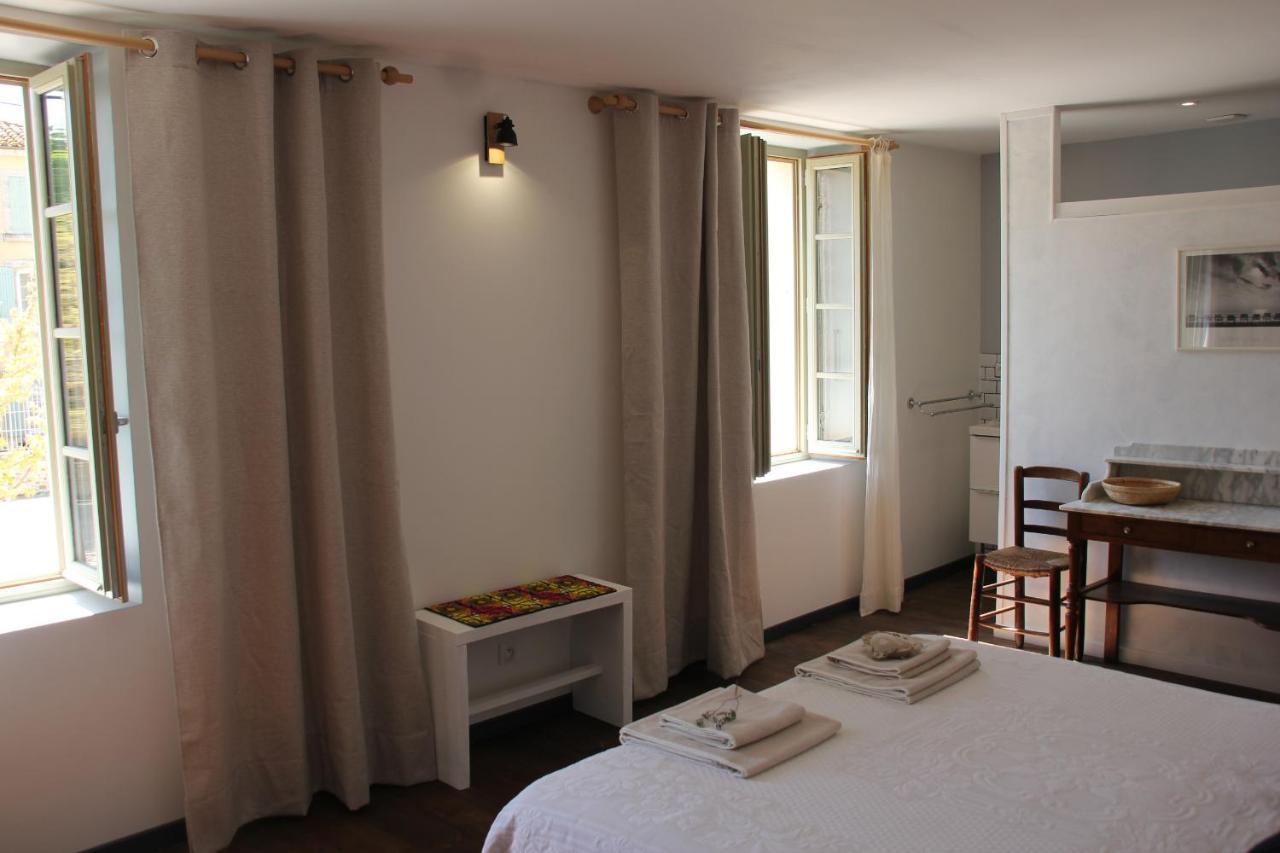 L'Itinerante Hotel Le Somail Buitenkant foto