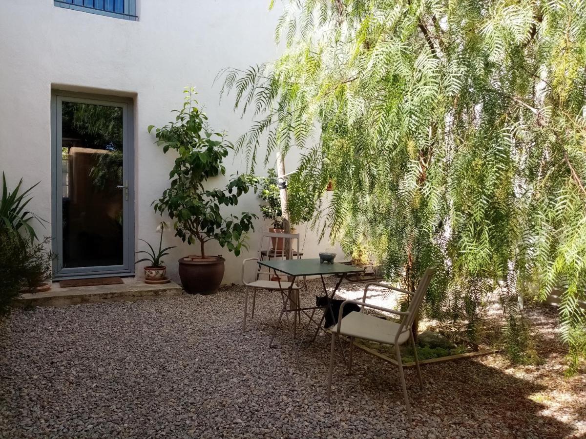 L'Itinerante Hotel Le Somail Buitenkant foto