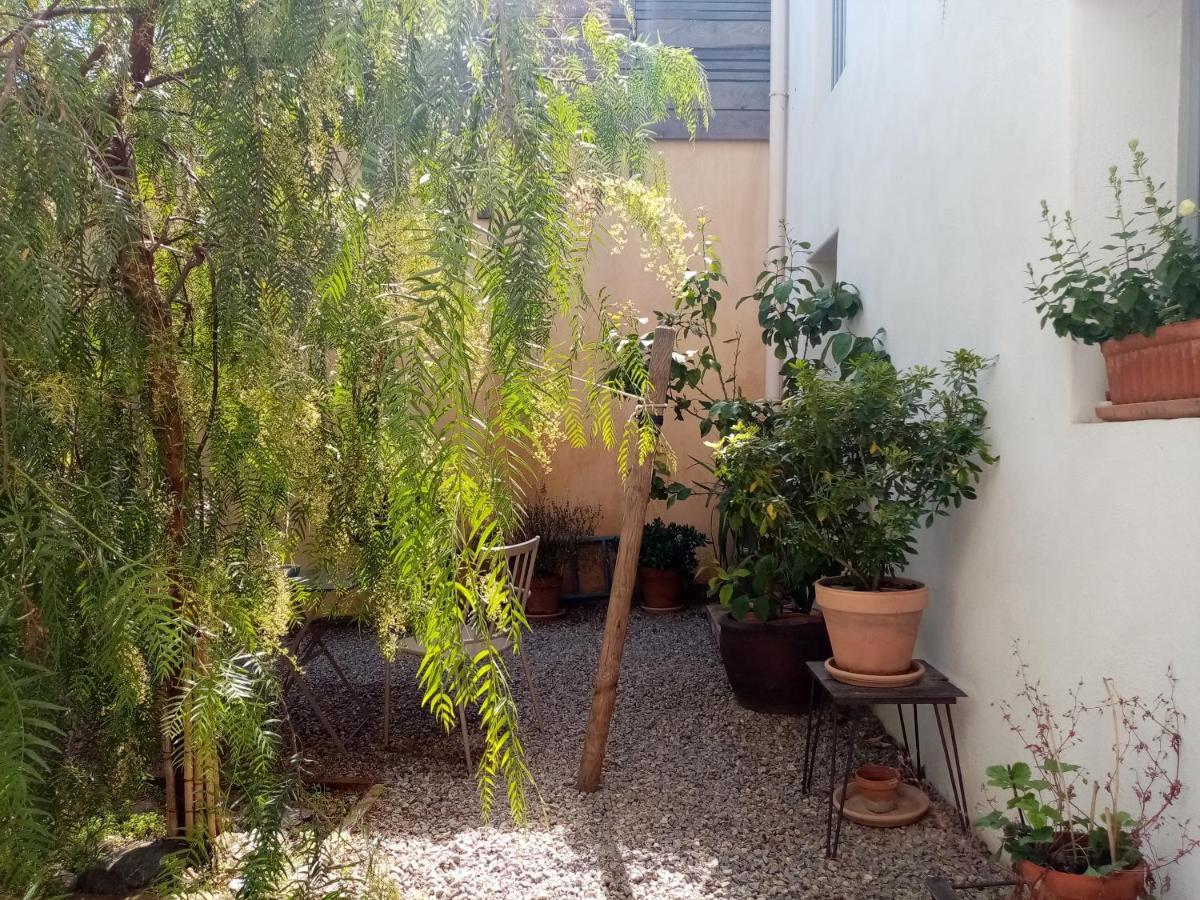 L'Itinerante Hotel Le Somail Buitenkant foto